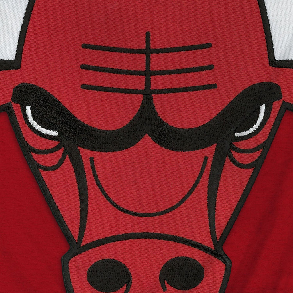 Chicago Bulls NBA Bulletin Men Red Express Twill Logo Hoodie product image 2, provided for visual reference and product