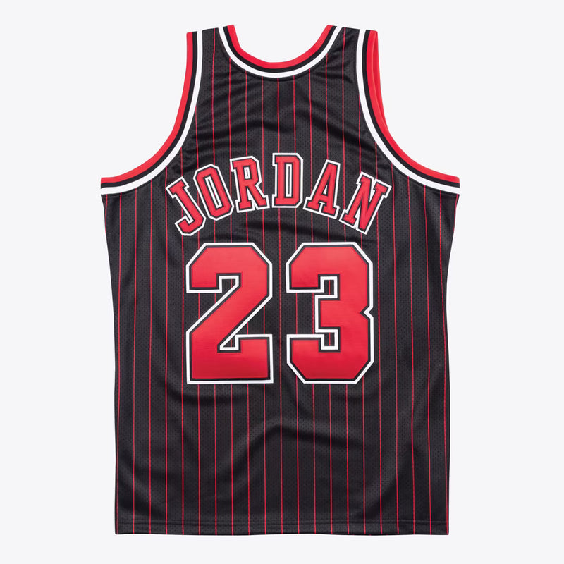 Chicago Bulls Jersey Alternate Michael Jordan 1996 97 product image 2