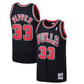 Chicago Bulls Scottie Pippen Black 1997-98 Hardwood product image 1
