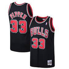 Chicago Bulls Scottie Pippen Black 1997-98 Hardwood product image 1