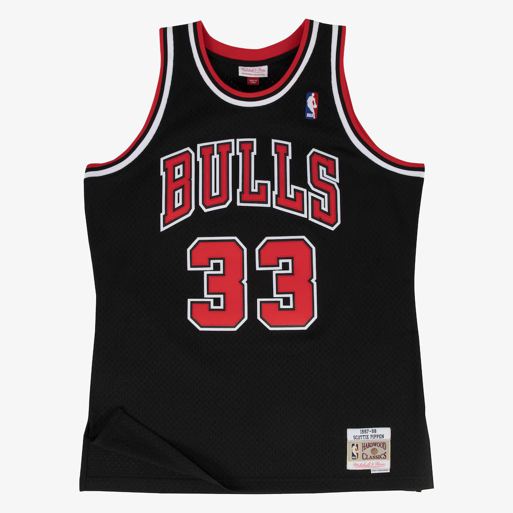Men's Chicago Bulls Scottie Pippen Mitchell & Ness Black product image 3